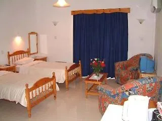 The Club 3*