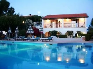 The Club Hotell 3*